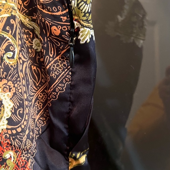 NWT-TAHARI Halter Side Tie Neck
Paisley Maxi Dress, Size 10 - Picture 8 of 11